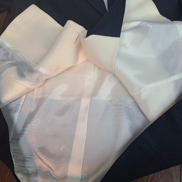 Escada Jacket - Picture 2 of 15